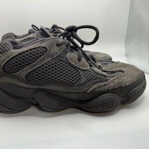 Yeezy Gray Athletic Shoes